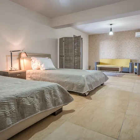 Villa Merovigli Tragaki
